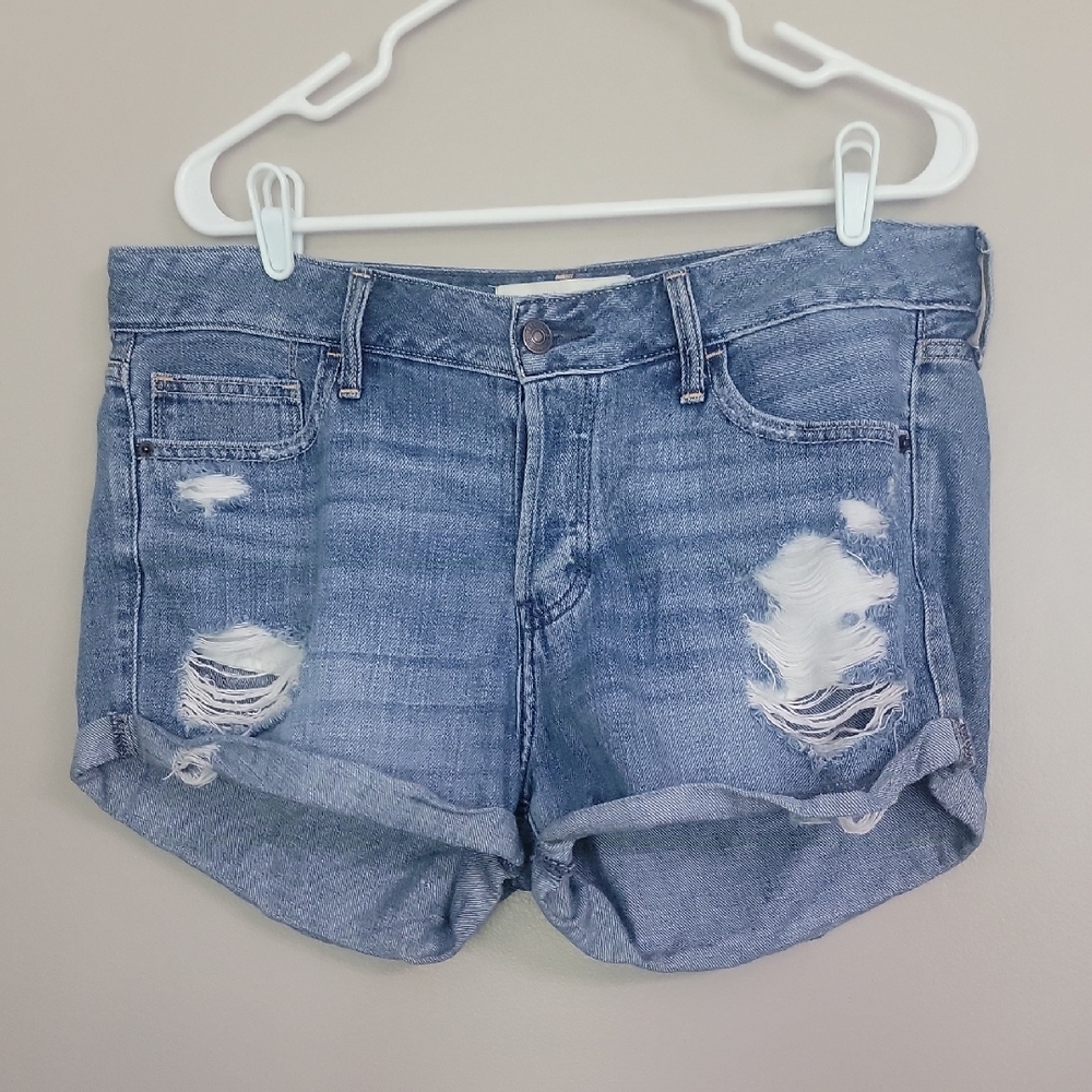 Abercrombie & Fitch Distressed Low Rise Boyfriend Short Jean Shorts Size 10